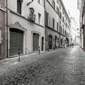 Old Monserrato In Campo De' Fiori , Roma Italia